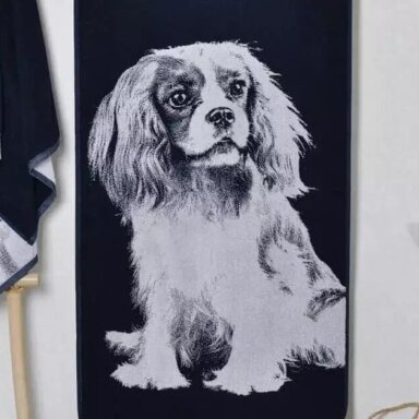 Kokvilnas dvielis KARAĻA ČĀRLZA SPANIELS, 67x150 cm