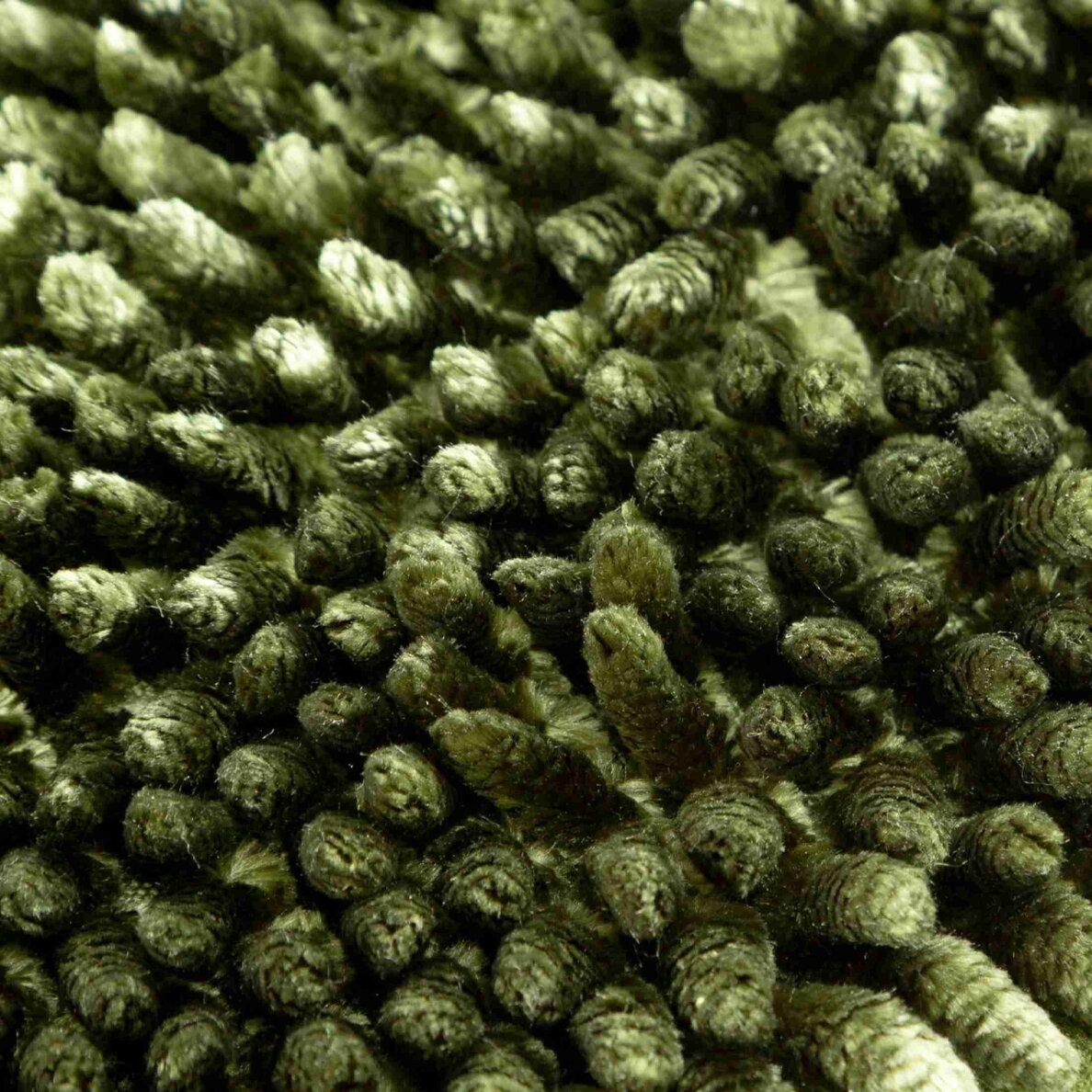Vannas istabas paklājiņš ar garu plūksnojumu SHAGGY OLIVE GREEN, 50x70 cm 1 Vannas istabas paklājiņš ar garu plūksnojumu SHAGGY OLIVE GREEN, 50x70 cm 1